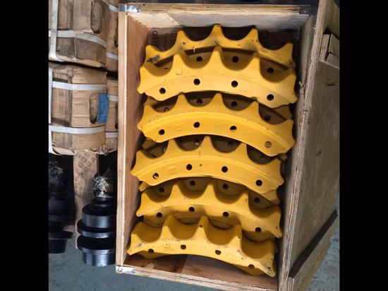 Rsbm OEM ODM Construction Equipment Bucket Manufacturers Excavators Attachments Undercarriage Parts Sprocket Track Roller Front Idler Track Chain Parts